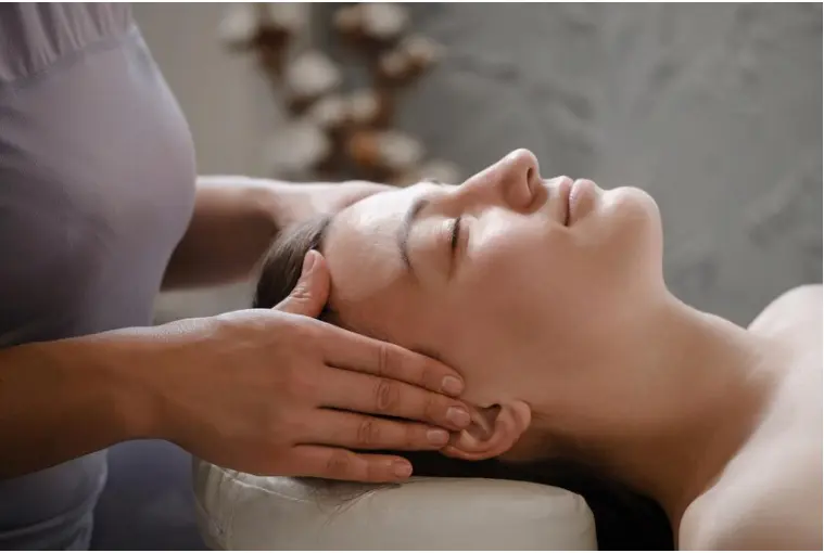 Relaxing Face and Head Massage